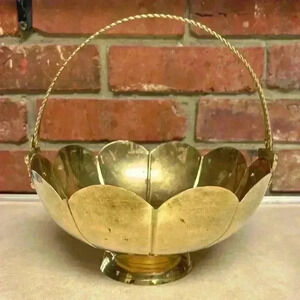 Vintage Tulip Bowl Scalloped Design W/Movable Handle '70's Grapes..Braided Rope